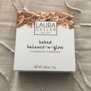 Laura Geller Balance and Glow Foundation